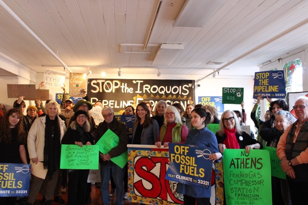 Albany, NY: Tell Governor Hochul: NO Iroquois Pipeline Expansion!