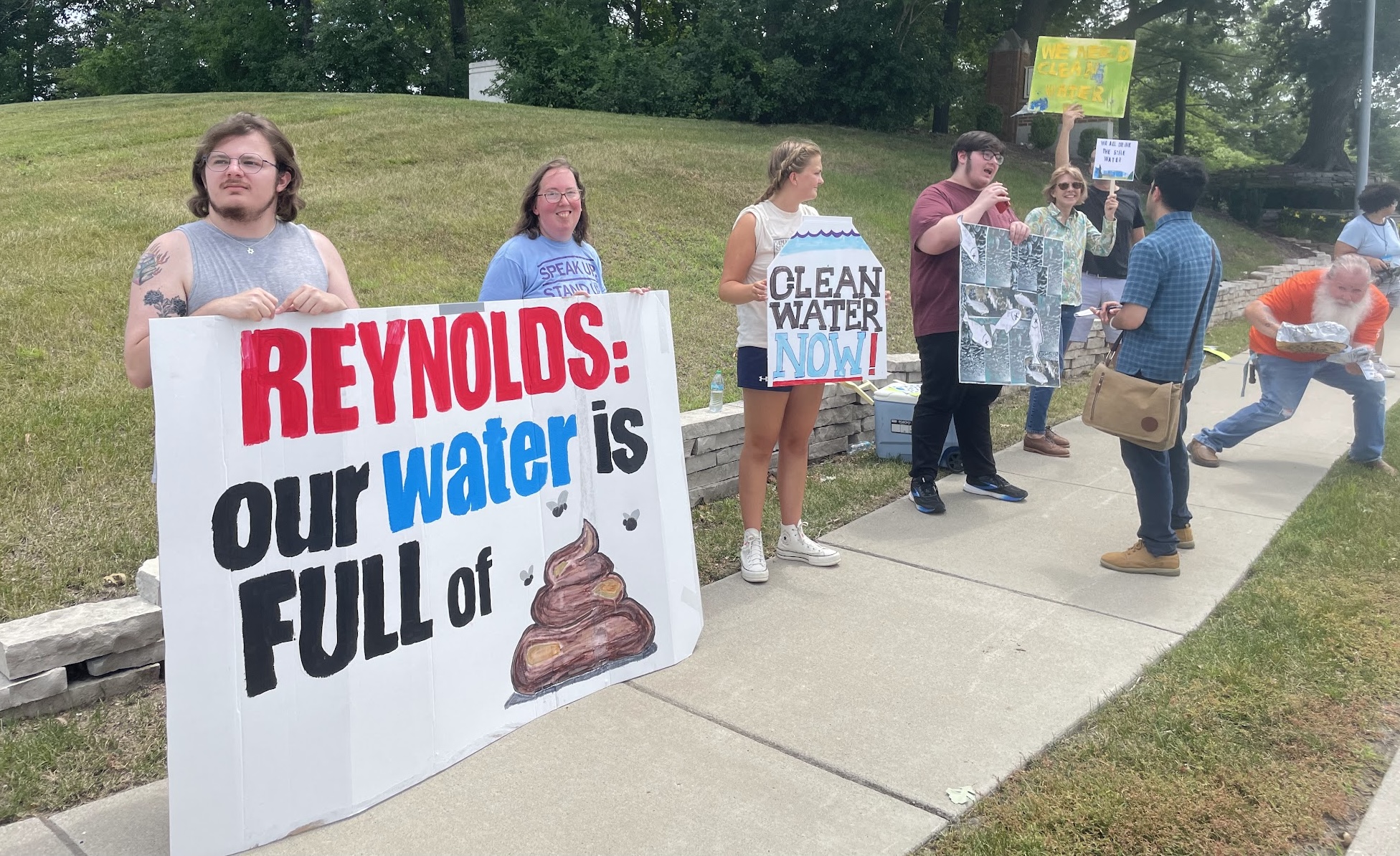 IA: Calls for Clean Water