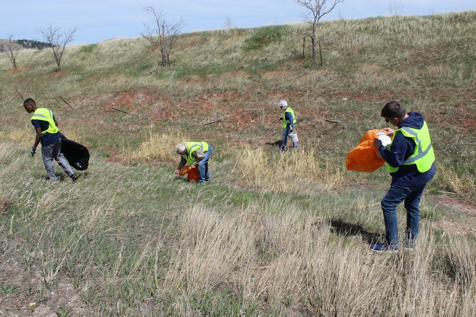 Fall Highway Cleanup · South Dakota Democratic Party