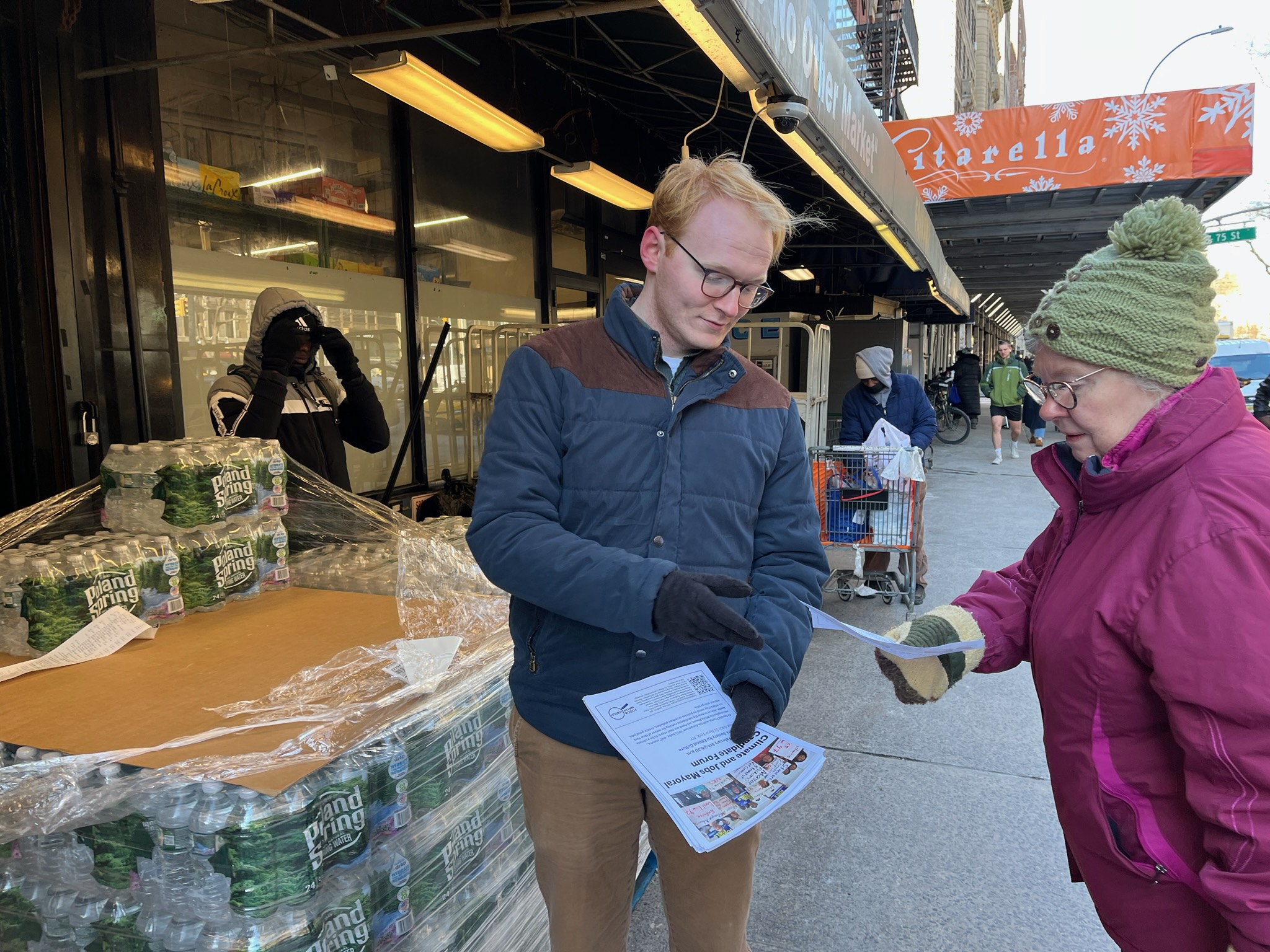 New York, NY: Leafletting for Climate & Jobs Mayoral Candidate Forum